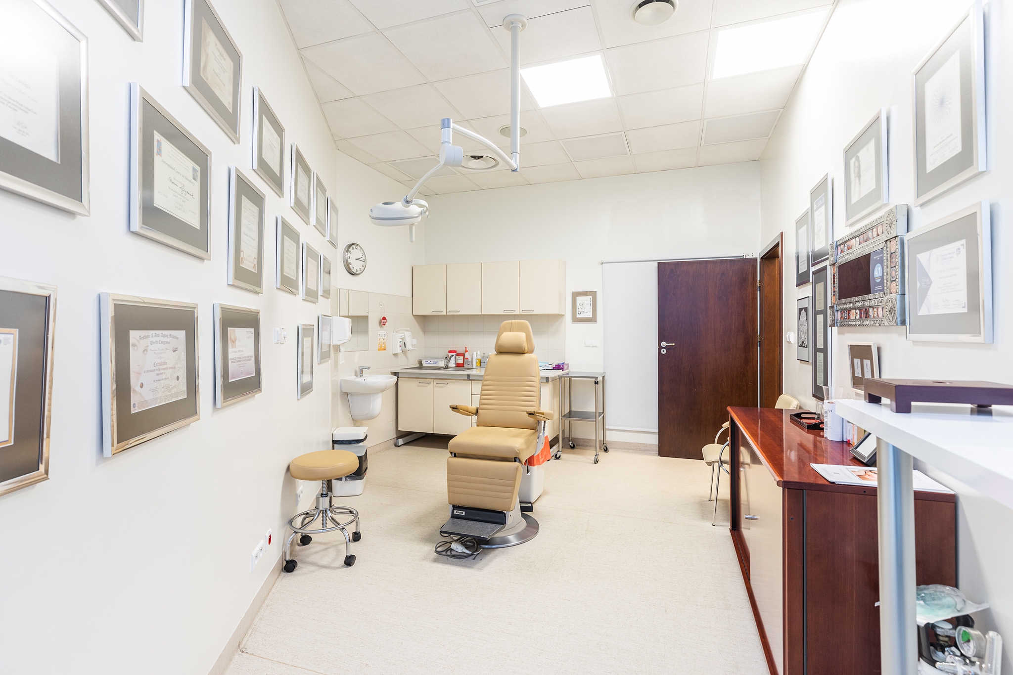 Wynajme lokal Kliniki Chirurgicznej Ortopedom, Ginekologom, Okulistom, Laryngologom i innym